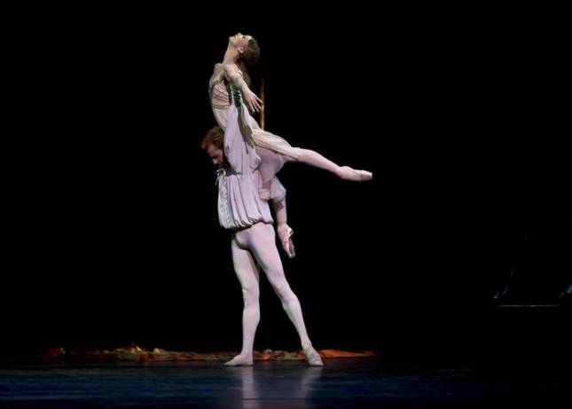 evgenia-obraztsova-and-steven-mcrae-romeo-and-juliet