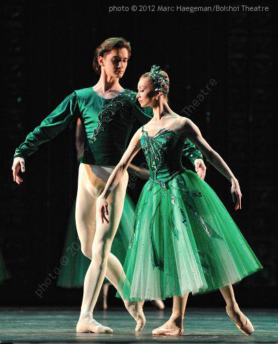 emeralds-evgenia-obraztsova-and-vladislav-lantratov